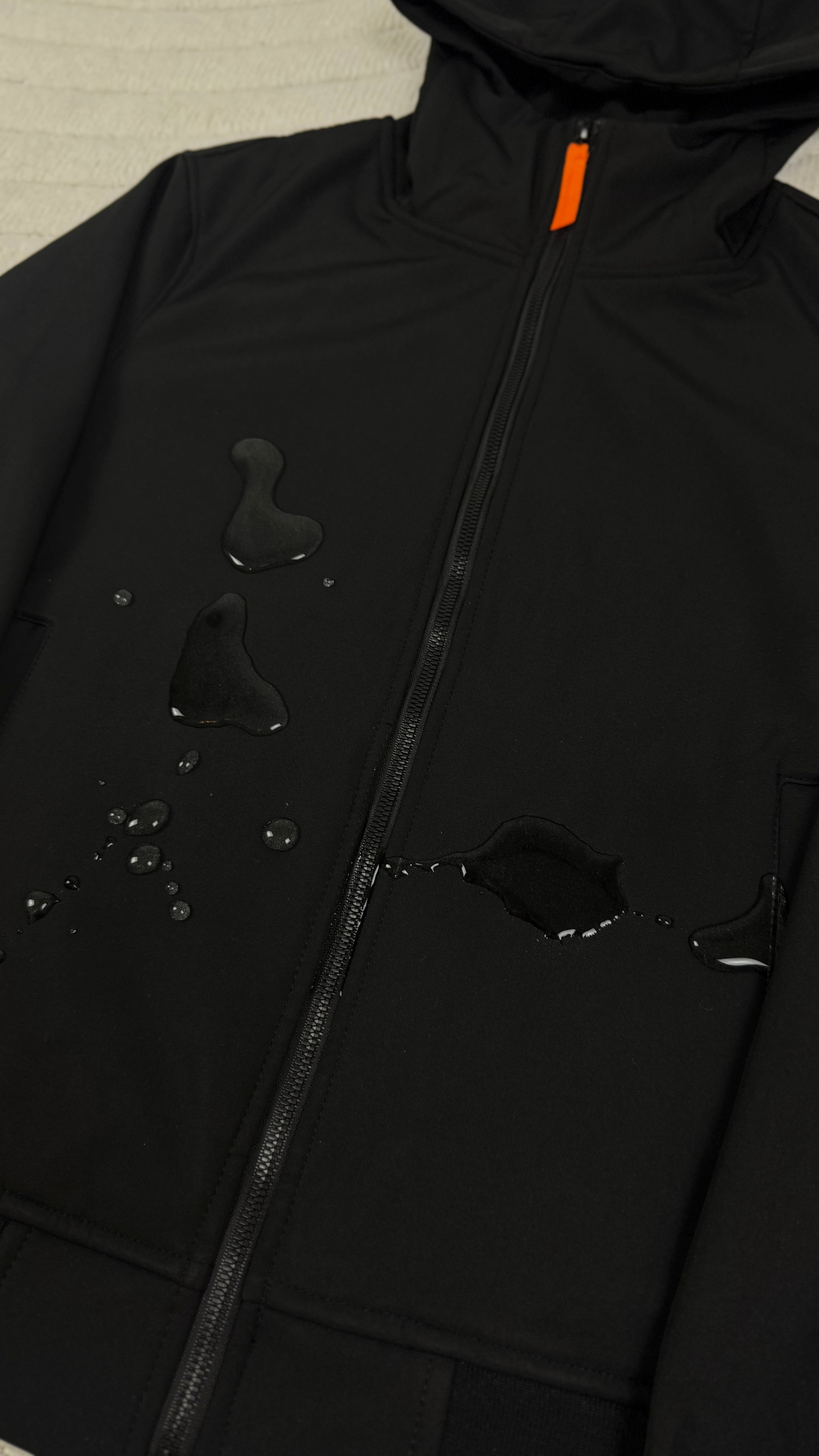 5. Veste Softshell Gxrtrude noir